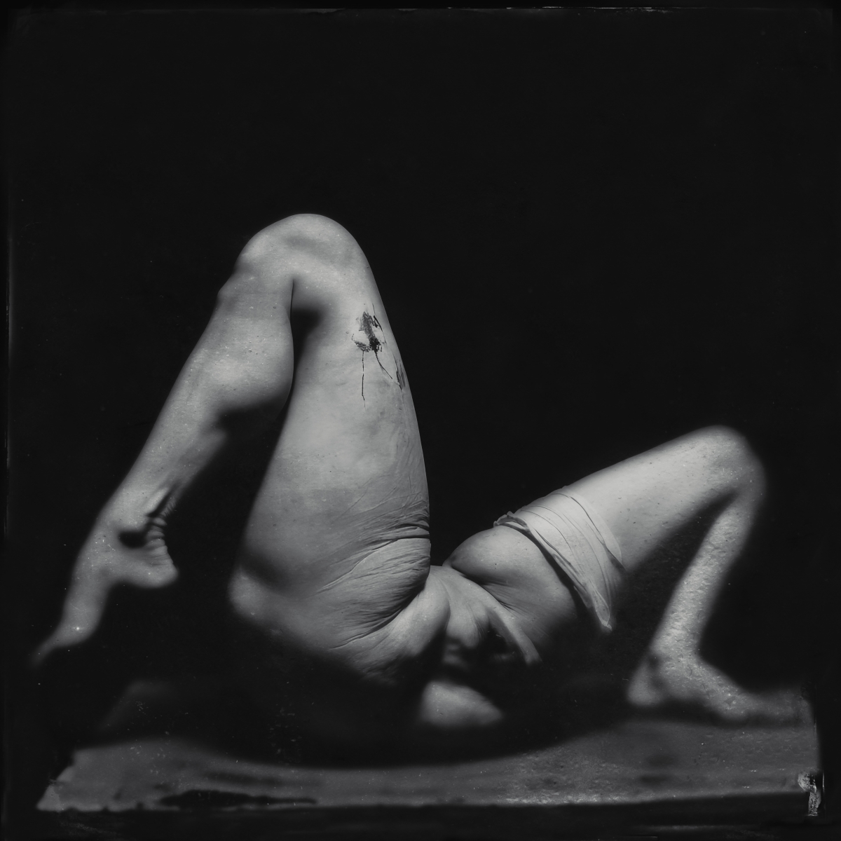 In the folds of the night