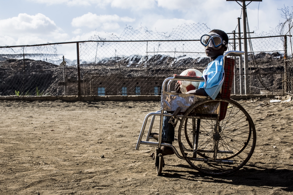 Play in the landfill