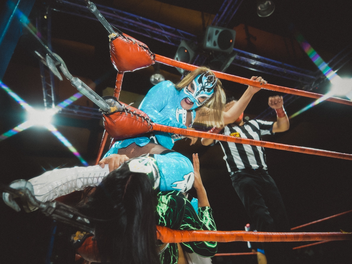 WRESTLING QUEENS