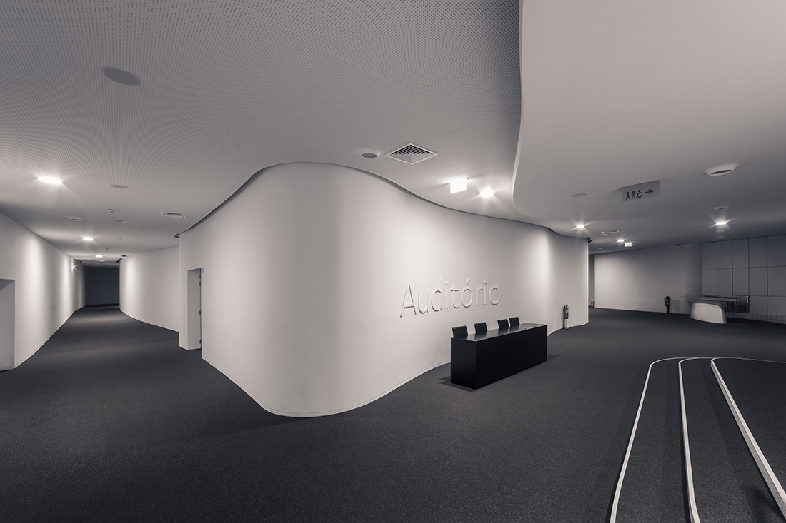 EDP building in Oporto - Auditorium